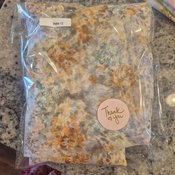 Fabric, White/Tan/Gray/Teal Floral Poly Organza Sheer 45" x 4 yds - Picture 4 of 5